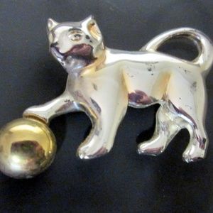 Vintage Brooch Cat and Ball Brooch Pin